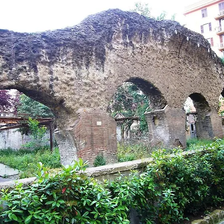 Porticus Apartment *